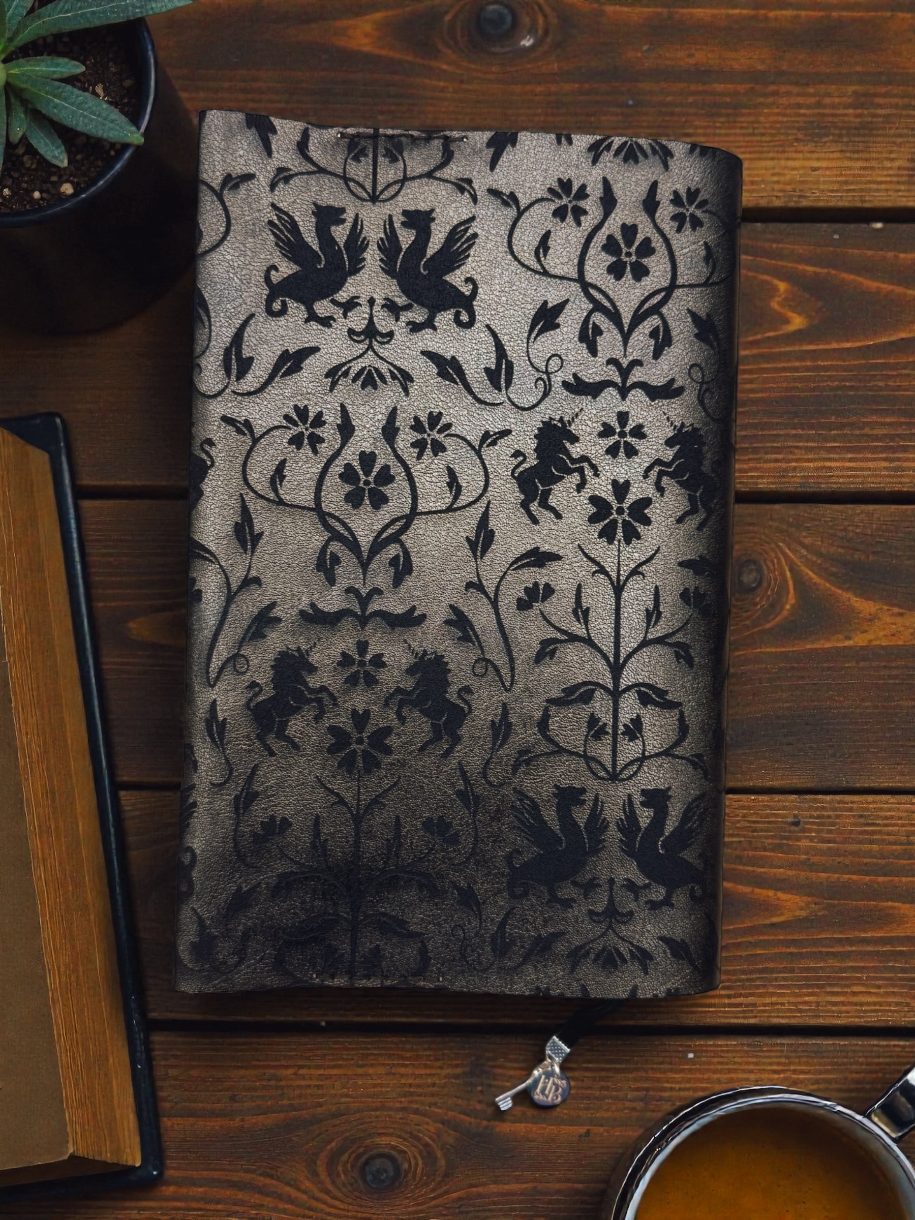 #adjustable-back-cover