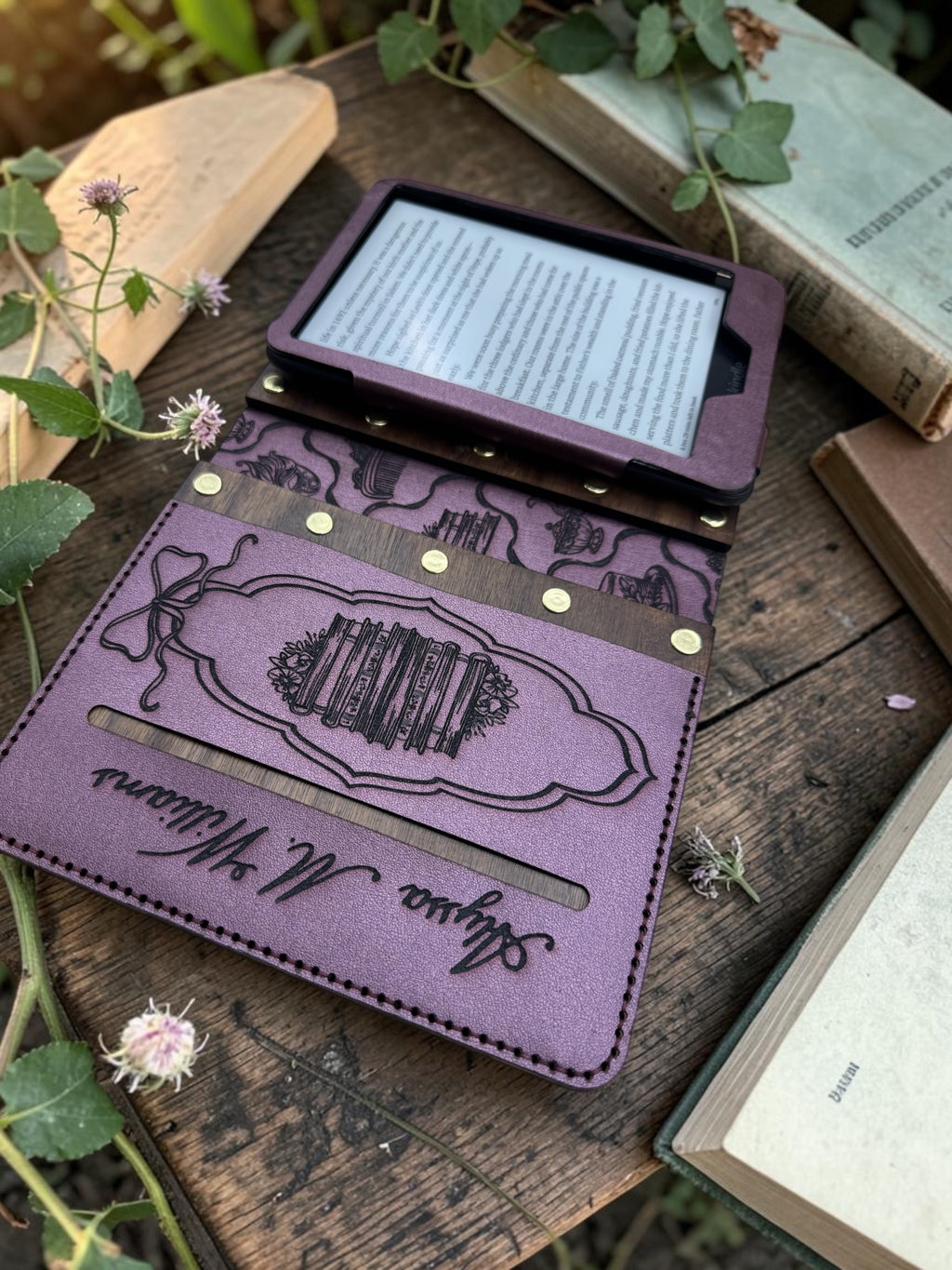Letters & Lace Kindle Cover