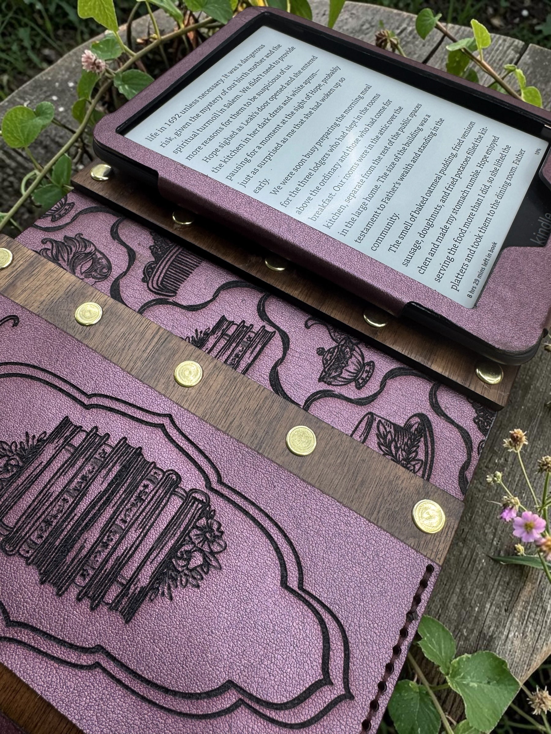 Letters & Lace Kindle Cover