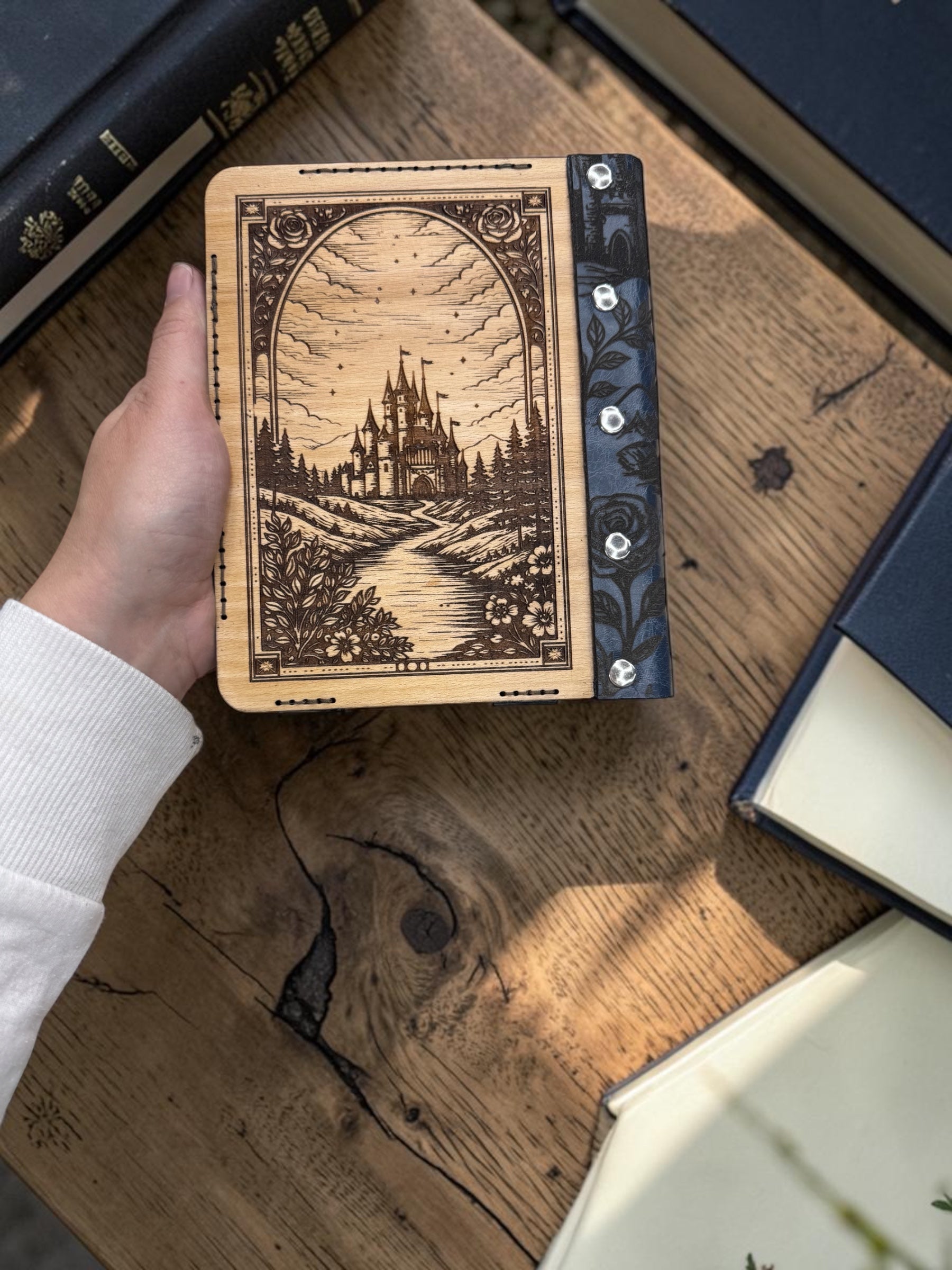 Faraway Kingdom Kindle Cover