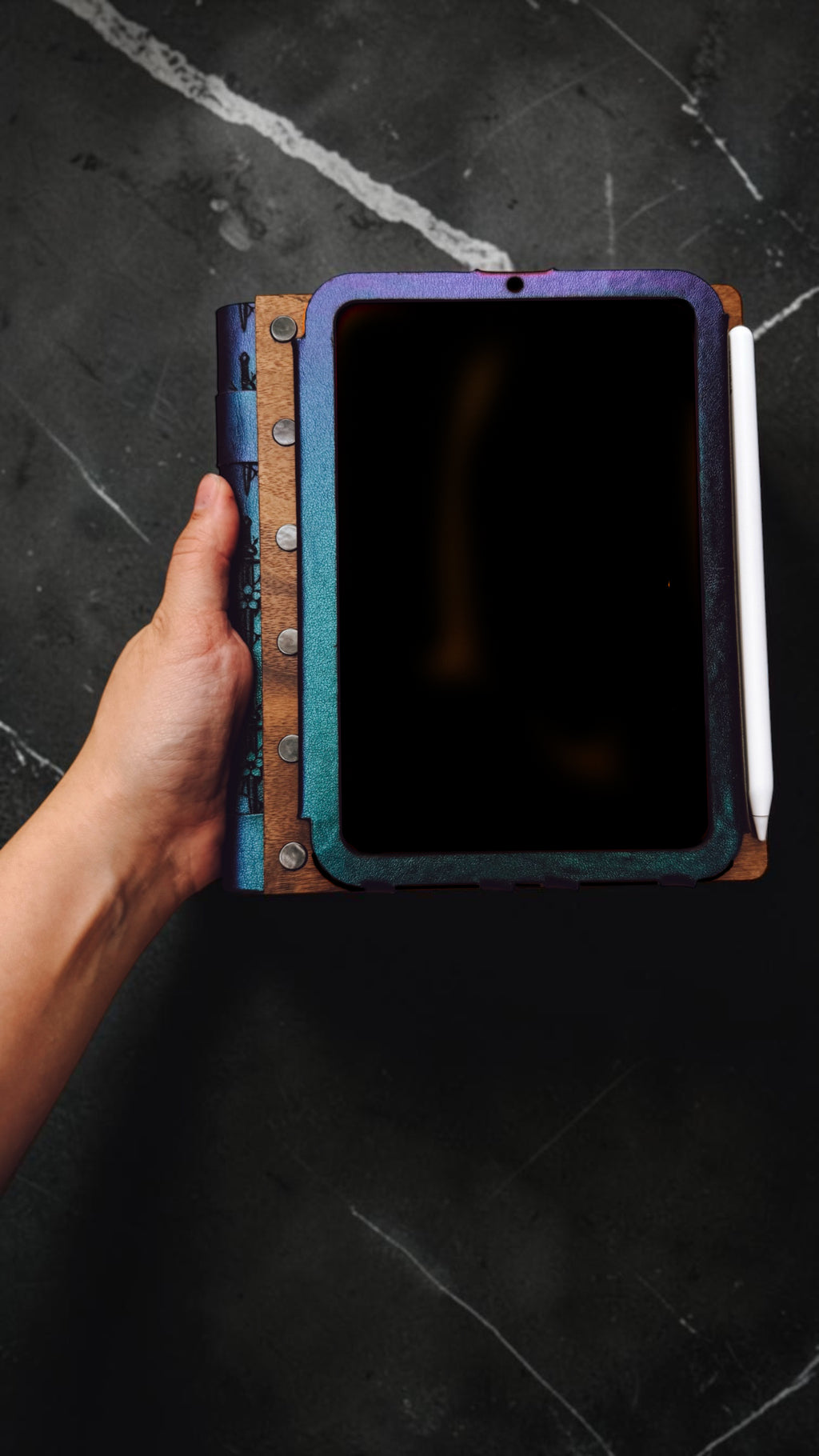 Sword of Shadows Device Cover
